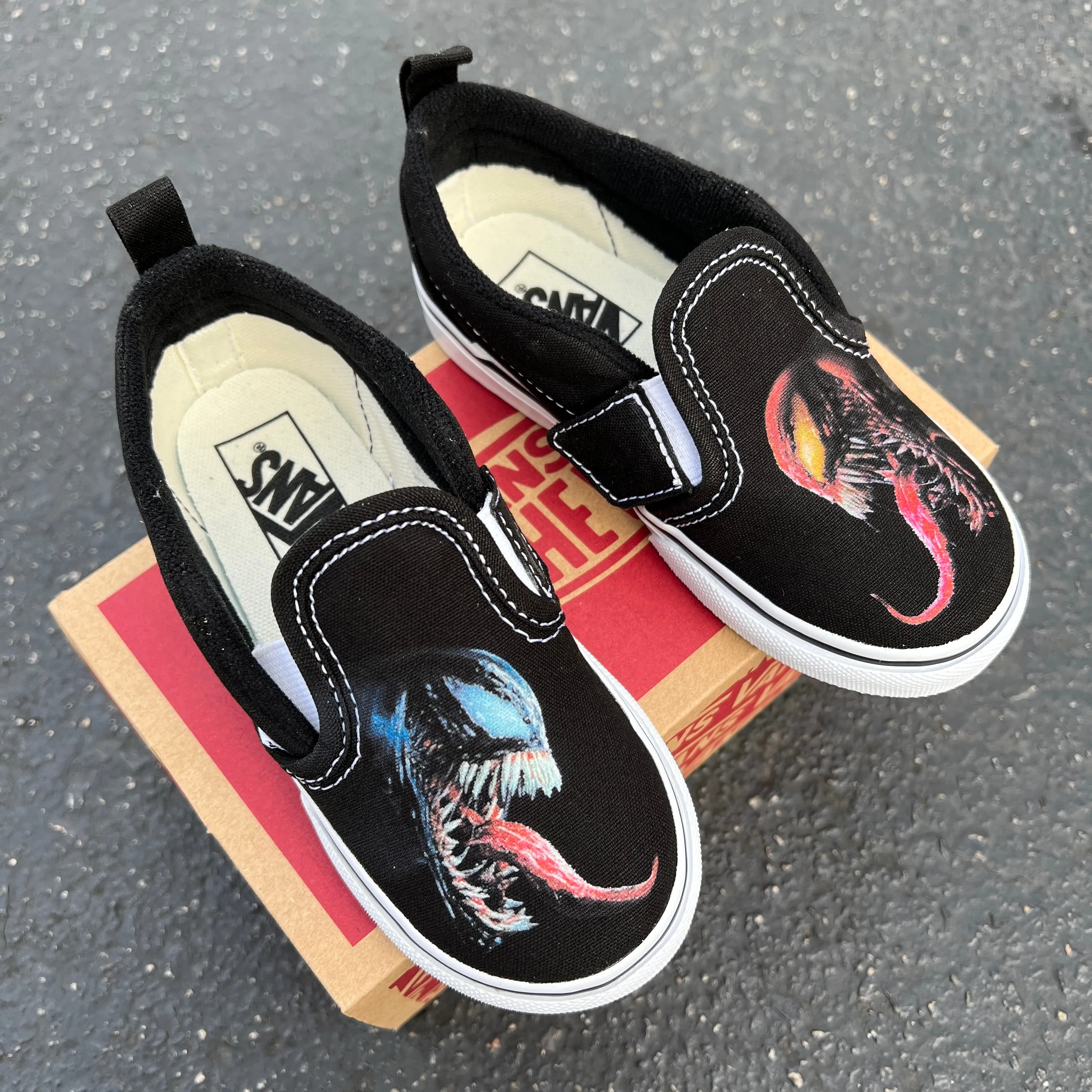 Kids Shoes - Venom vs Carnage - All Black Slip Ons