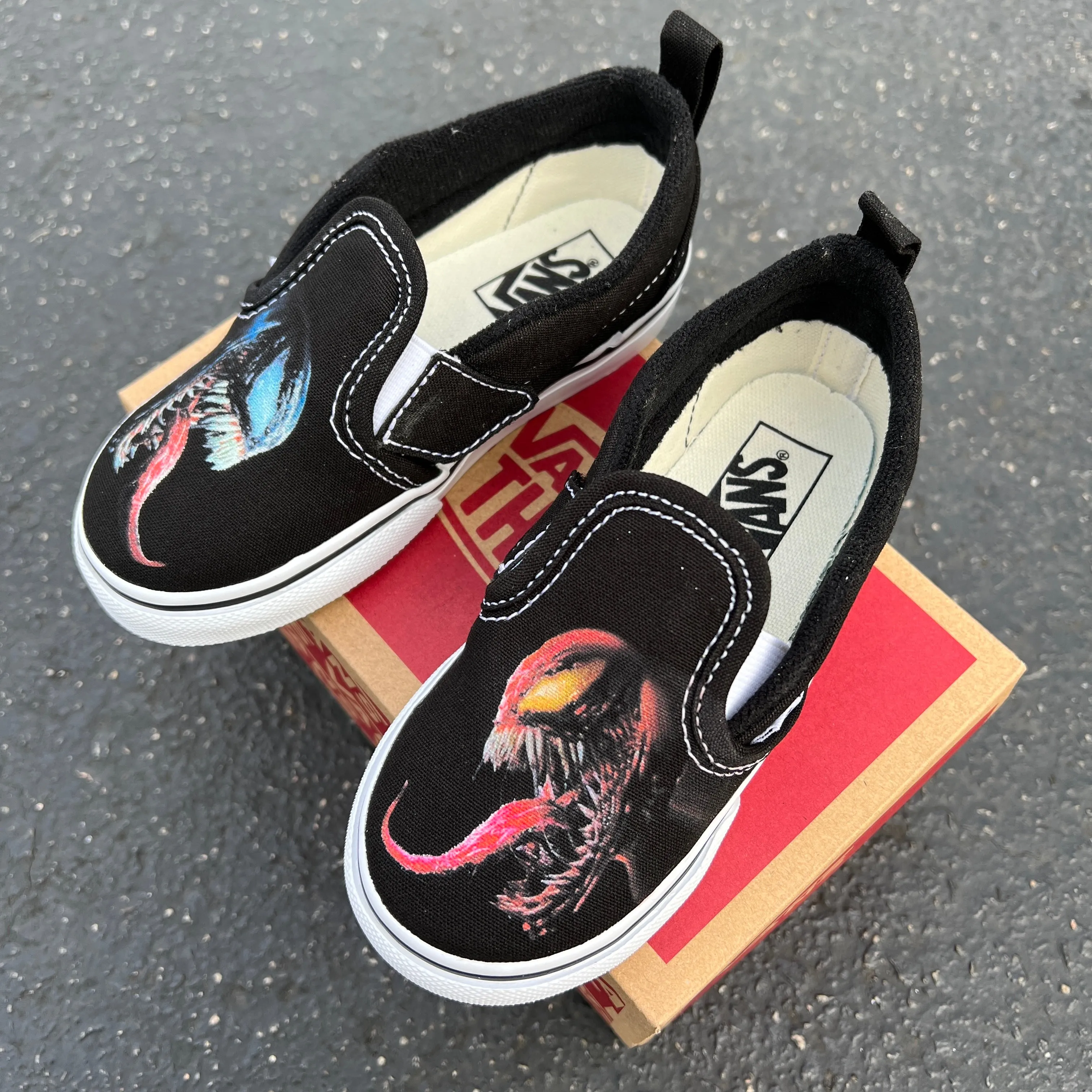 Kids Shoes - Venom vs Carnage - All Black Slip Ons